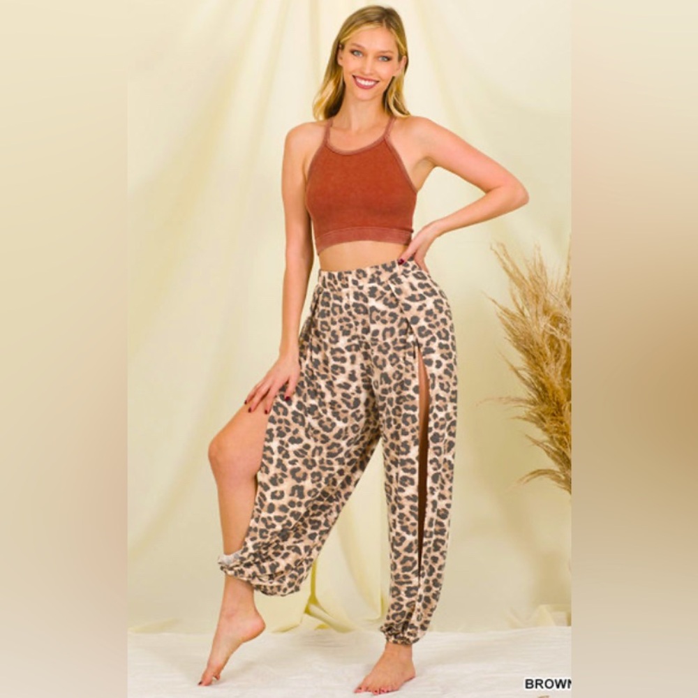 Zenana Outfitters Leopard Print Joggers New No Tags